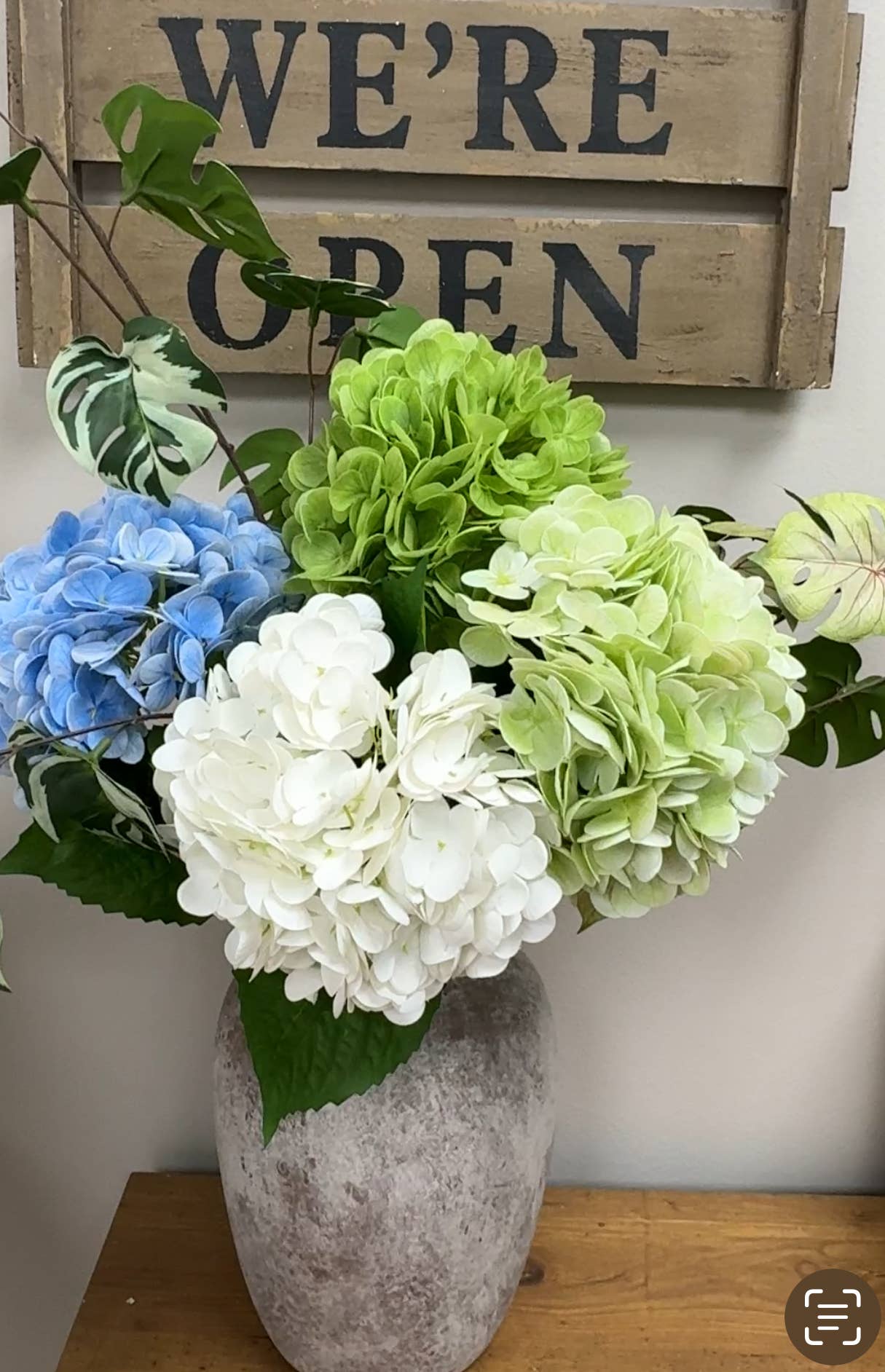 18"Hydrangea Stem
