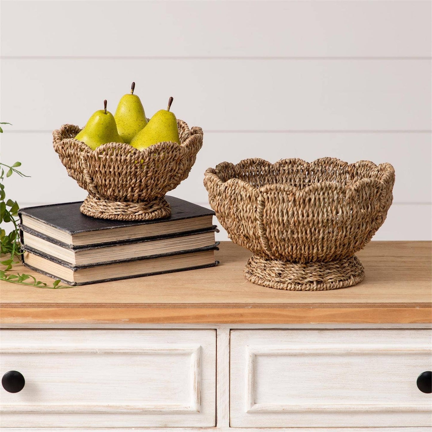 Large Scalloped Edge Seagrass Bowls